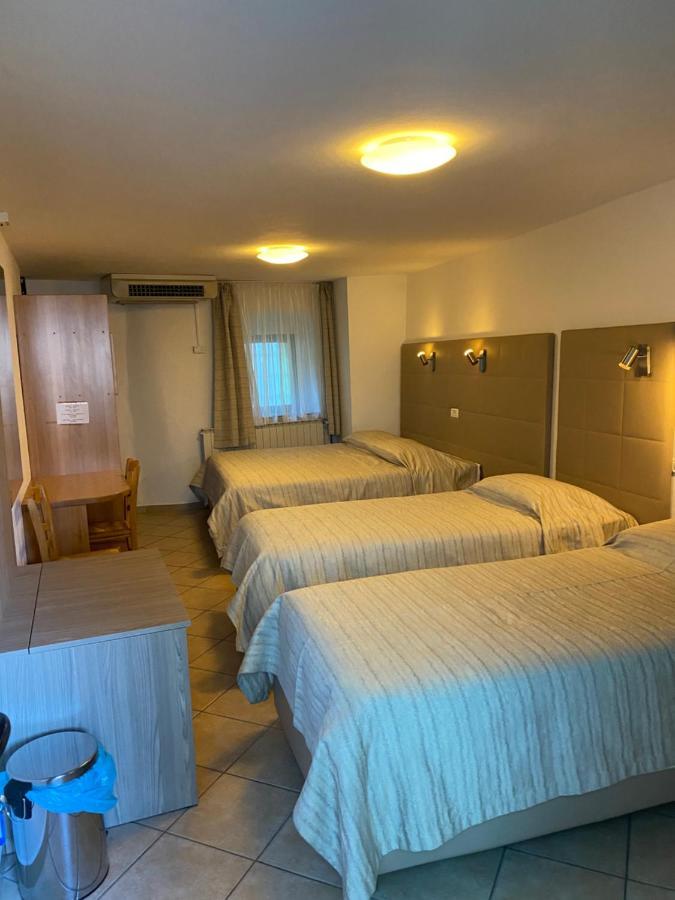 Fedrig Private Rooms & Apartment コバリード エクステリア 写真